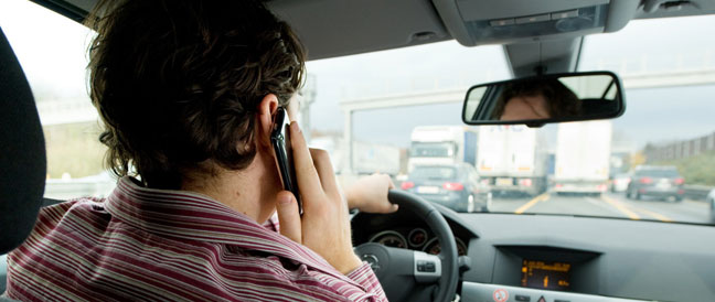 Tippen, texten, chatten bis es kracht?