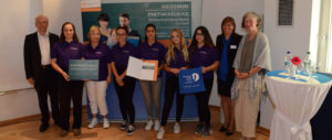 Realschule Waldkraiburg wird „Partnerschule Verbraucherbildung“ Realschule Waldkraiburg wird „Partnerschule Verbraucherbildung“