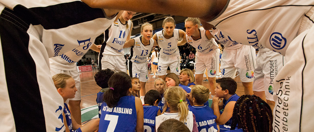 FireGirls feiern Herbstmeisterschaft