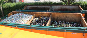 Was passiert mit Glas und Kunststoffen auf den Wertstoffhöfen in der Region? Was passiert mit Glas und Kunststoffen auf den Wertstoffhöfen in der Region?