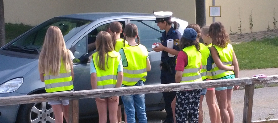 Viertkläßler als „Hilfssheriffs“