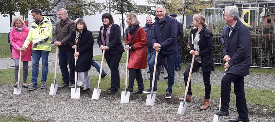 Spatenstich an der Grundschule Mößling