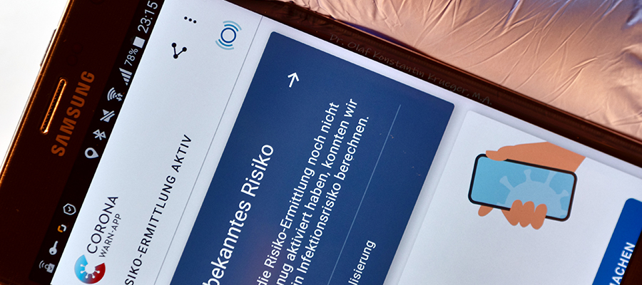 „Corona-Warn-App“: Freiwilligkeit vs. Nutzungspflicht – Infizierte Arbeitnehmer haben Informationspflicht