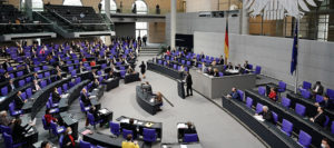 Umstrittenes Infektionsschutzgesetz im Eiltempo verabschiedet – Grosse-Brömer: „Ein Parlamentsstärkungsgesetz“ Umstrittenes Infektionsschutzgesetz im Eiltempo verabschiedet – Grosse-Brömer: „Ein Parlamentsstärkungsgesetz“