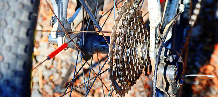 Radsport- und Tourismusverbände befürchten Unbill für Biker: Sperrschilder auf ungeeigneten Wegen?