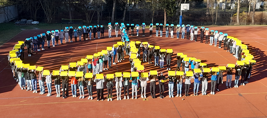 Mädchenrealschule Rosenheim: Spendensammeln beim Lauf für den Frieden