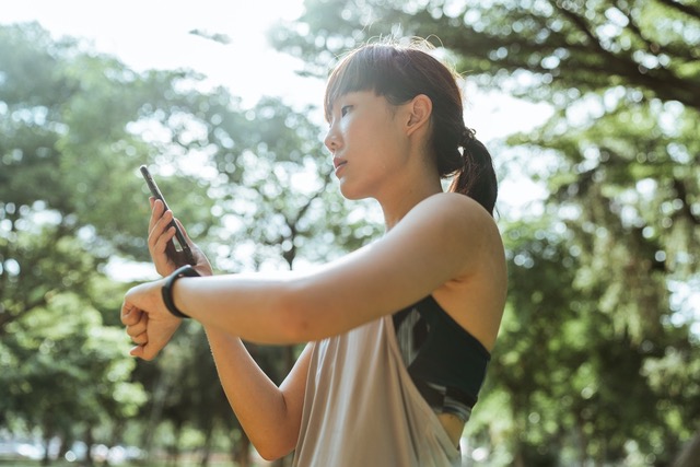 Immer mehr Nutzer verwenden Wearables und Fitness-Apps, um ihre sportliche Leistung zu tracken. Foto: Teamfit GmbH