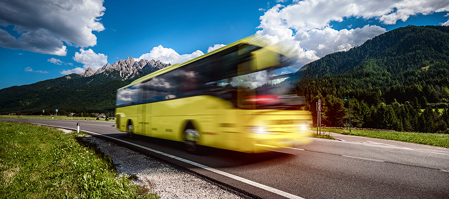Alpenbus kann Fahrt aufnehmen